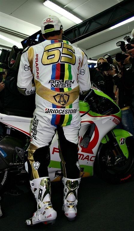 rider03.jpg