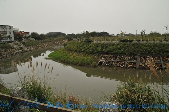 river02.jpg