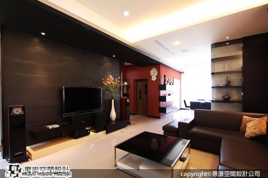 [魔術空間設計]室內設計作品-景漾空間設計公司-許沛濬-簡約時尚風  紅與黑雙主色，讓簡潔空間更立體有層次
