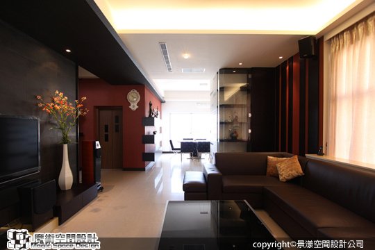 [魔術空間設計]室內設計作品-景漾空間設計公司-許沛濬-簡約時尚風  紅與黑雙主色，讓簡潔空間更立體有層次