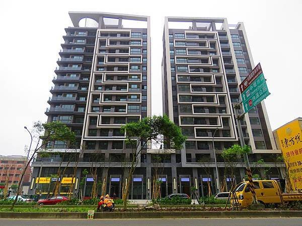 [青埔高鐵] 富宇建設-富宇東方悅(大樓)