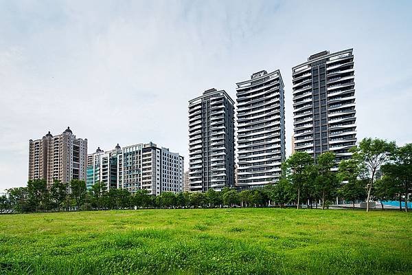 [竹北高鐵] 國泰建設-國泰TWIN PARK(大樓)