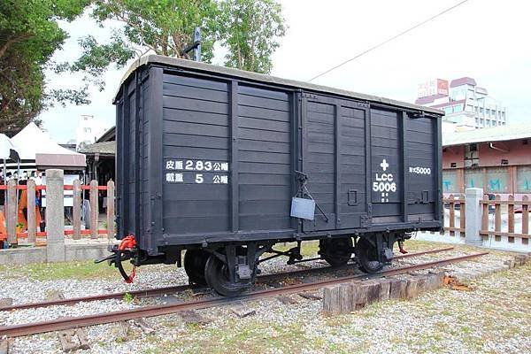 LCC5006木造篷車