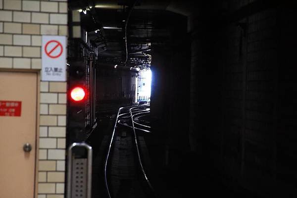 再過去就會回到地面了