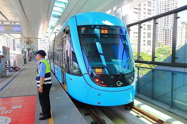 輕軌電車&quot;行武者號&quot;