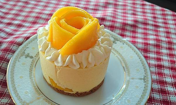 mango cake (1).JPG