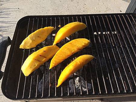 Jamaican_Jerk_Grilled_Mango.jpg