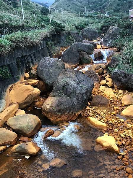 水湳洞 十三層遺址、黃金瀑布〈東北角海岸輕遊記 2019/1