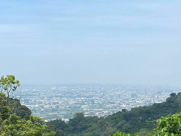 LINE_ALBUM_中部小百岳 關刀山、聚興山_220412_40.jpg