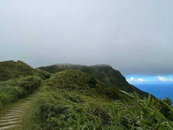 LINE_ALBUM_鵲子山、灣坑頭山20220815_220818.jpg