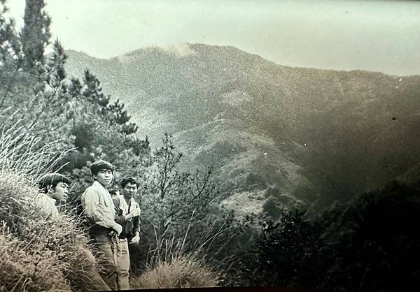 年少輕狂登中央山脈最高峰秀姑巒山1972/05/08-11