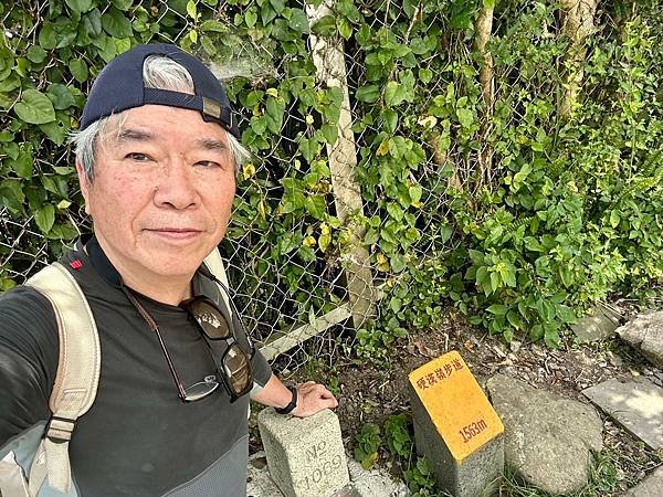 新北觀音山 硬漢嶺、盤絲一尖、二尖、凌雲尖、大崩壁〈台灣百大