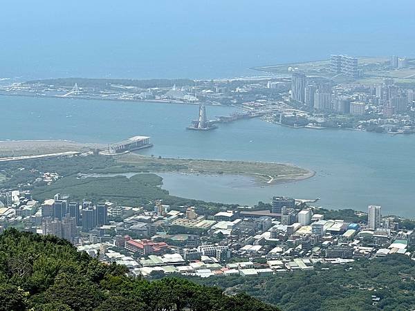 新北觀音山 硬漢嶺、盤絲一尖、二尖、凌雲尖、大崩壁〈台灣百大