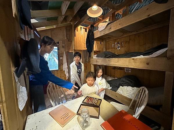 卡加利 新月高地、圖書館、軍事博物館〈美、加洛磯山脈家族自駕