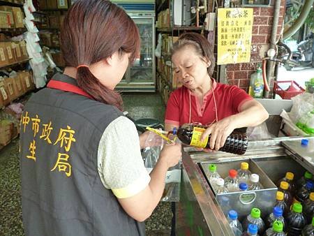 衛生局抽驗37件市售茶飲輔導業者改善