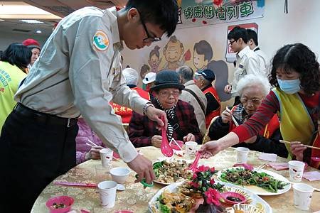 豐醫獨老圍爐宴總鋪師貼錢上菜