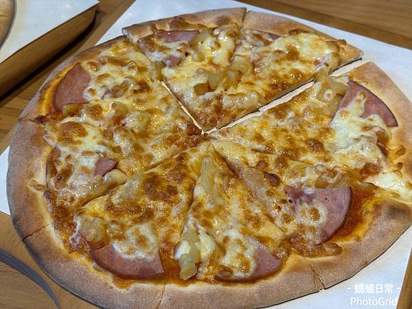 竹北高鐵 美食推薦 Family Pizza 窯烤披薩親子聚餐餐廳 夏威夷鳳梨火腿 .JPG