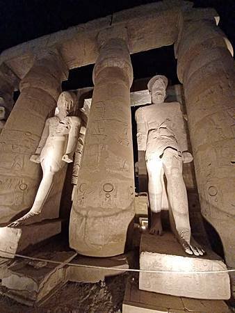 埃及113/11/11-11/20(費用76900元) 雄獅