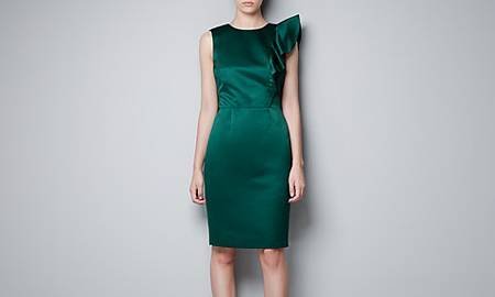 green dress