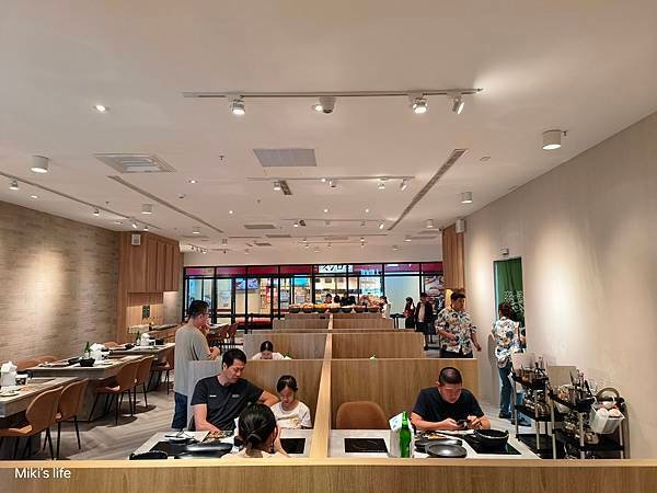 【高雄】狂一鍋義享店 排隊人潮超驚人，從新北中和爆紅到高雄 