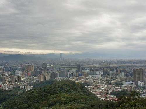 年初4，陰霾的 台北天空.jpg