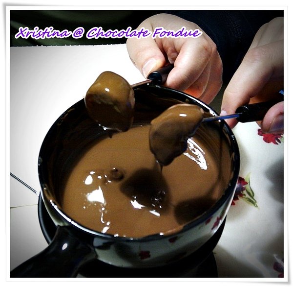 Chocolate fondue.jpg