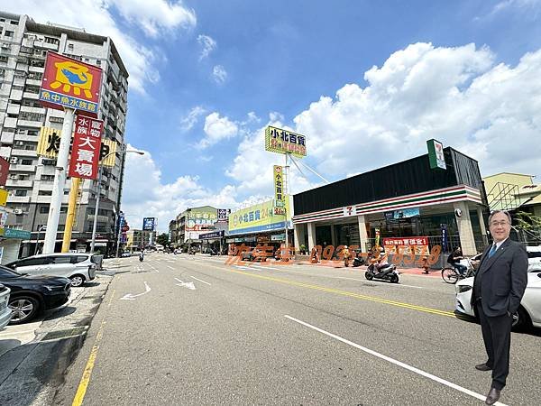 113-07-06降價↓只售1550萬｜東山水景商圈｜30坪