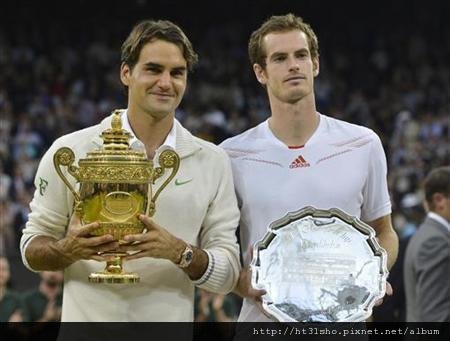 2012-07-09T021729Z_1_CDEE86806D900_RTROPTP_2_TENNIS-WIMBLEDON