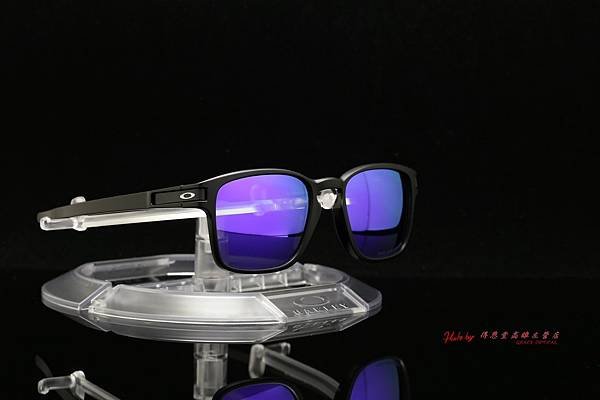 OAKLEY LATCH SQUARE POLARIZED OO9353-04 偏光太陽眼鏡 高雄得恩堂左營店