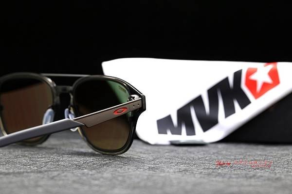 OAKLEY Coldfuse Maverick Vinales OO6042-1652 馬維里克·維那勒斯 聯名版太陽眼鏡 高雄得恩堂左營店 專業銷售店