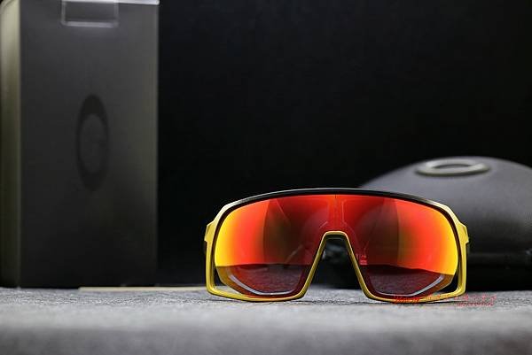 Oakley Sutro全視野近視有度數運動太陽眼鏡 高雄得恩堂左營店 專業銷售店