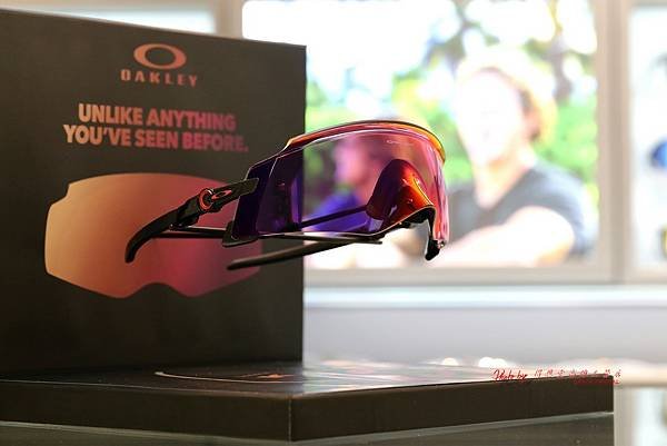 Oakley Kato OO9455 運動型太陽眼鏡 高雄得恩堂左營店 專業銷售店