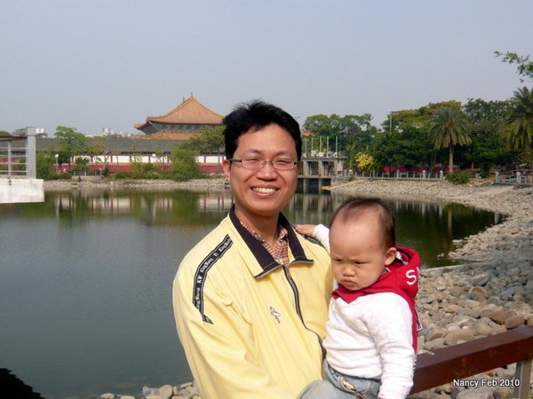 蓮池潭.JPG