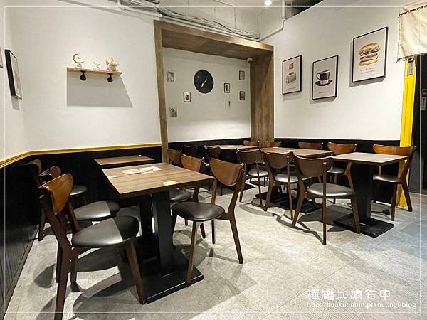 【台北】中山區美食 ✈ 奶油廚房。加飯加麵不用錢，飲料無限暢