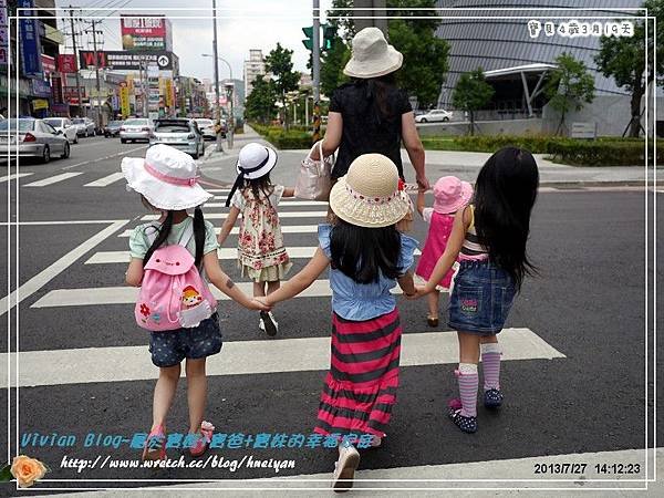 4Y3M-巧虎牛仔帽子趴P162046201.jpg