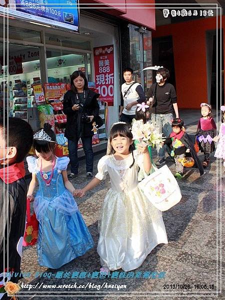 4Y6M-玩具反斗城遊街IMG_370301.jpg