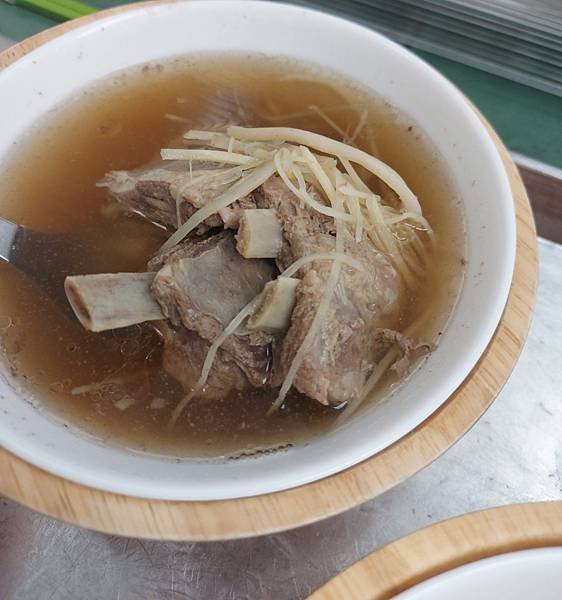 2023.09.24　樂天羊肉｜文青風羊肉店。10塊錢的黏嘴