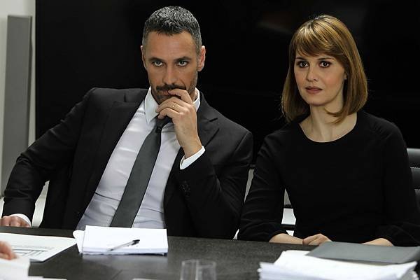 Scusate se esisto1031