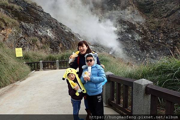 陽明山踏青一日行 --- 花鐘廣場、小油坑風景區、川湯溫泉餐