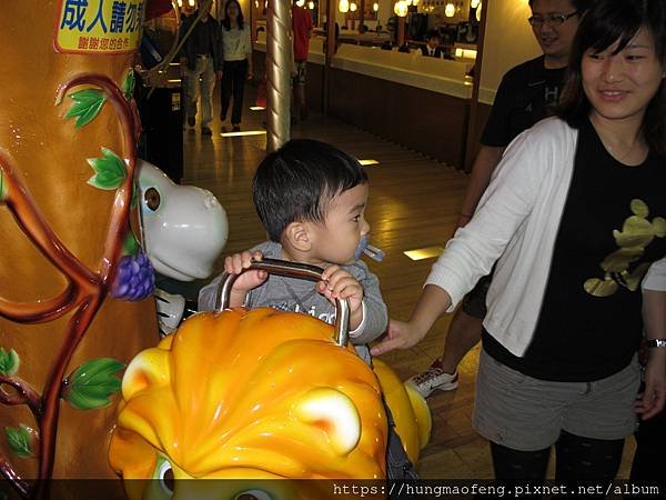 台北內湖美麗華一日遊
