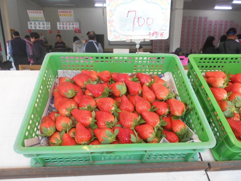 DSCN8597.JPG - 大湖草莓