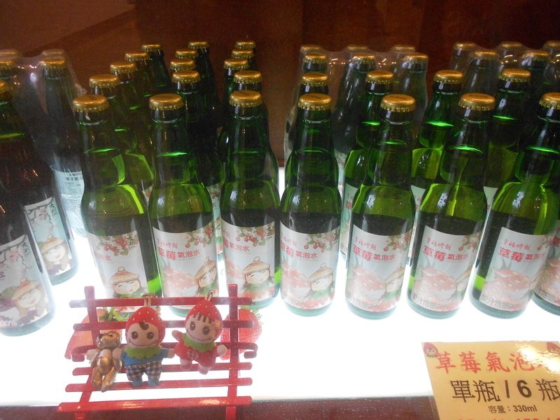 DSCN8690.JPG - 大湖草莓