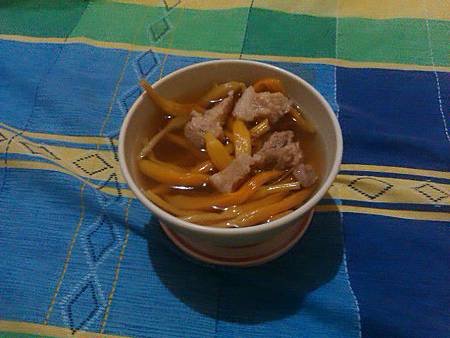 金針肉片湯