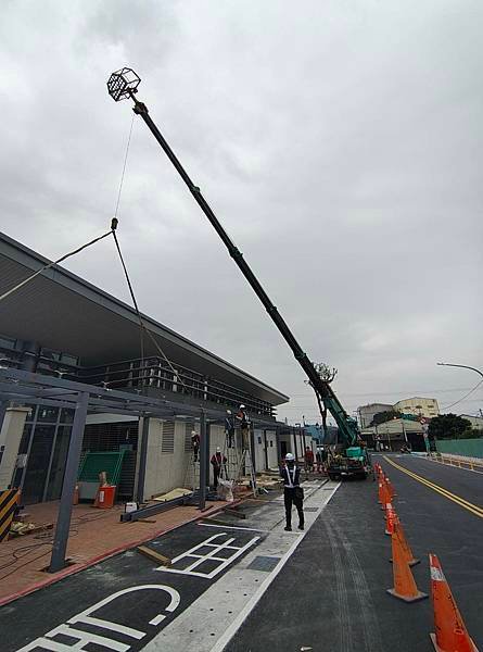 風雨走廊及候車亭工程