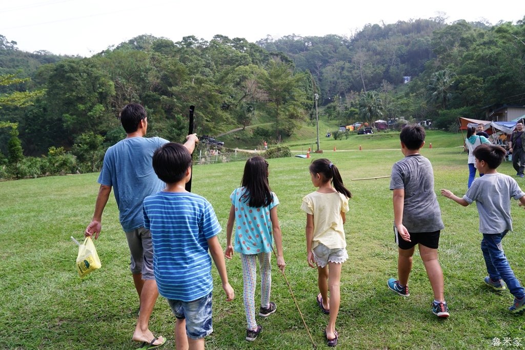 苗栗頭屋茶書坊露營(104露)-小孩的釣魚初體驗