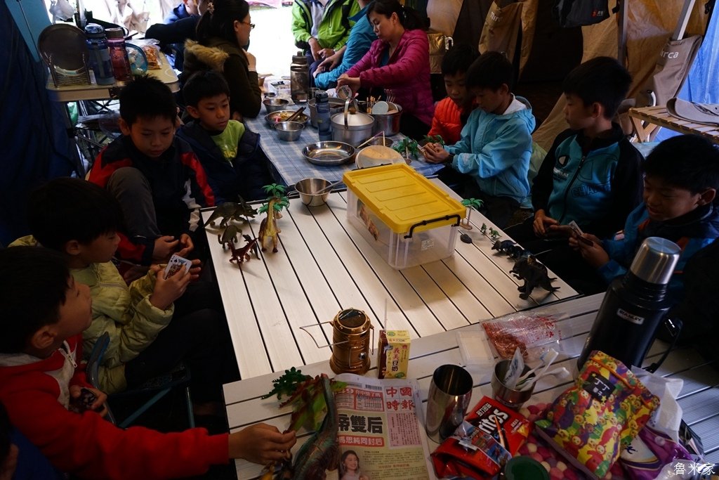 苗栗頭屋茶書坊露營(104露)-小孩的釣魚初體驗