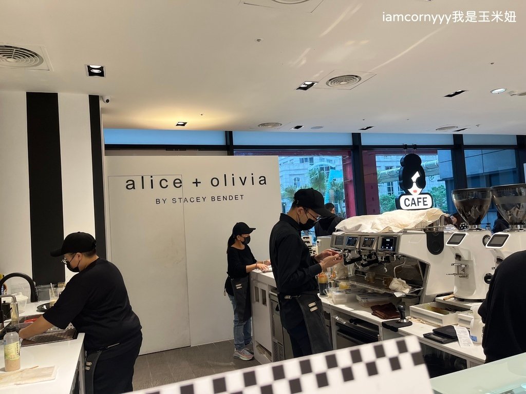 alice + olivia café-環境照1.jpeg