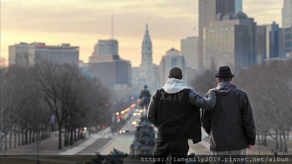 mc-creed-sylvester-stallone-rocky-philadelphia-20151121.jpg