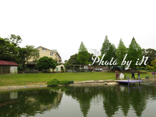 富田花園農場_湖.JPG