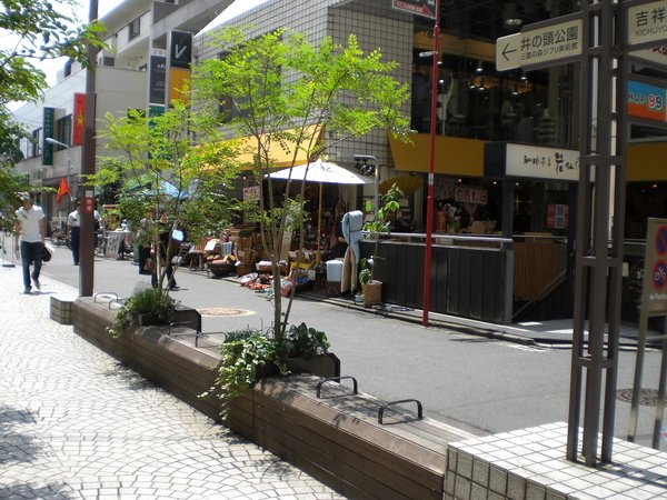 salon-對面02.JPG